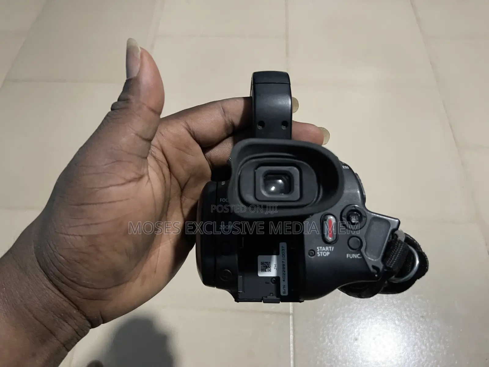Canon XA11 – Professional Full HD Camcorder