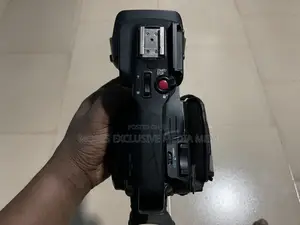 Canon XA11 – Professional Full HD Camcorder
