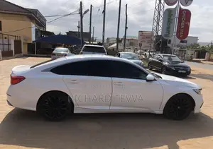 Honda Accord Sport (1.5L 4cyl Turbo CVT) 2019 White