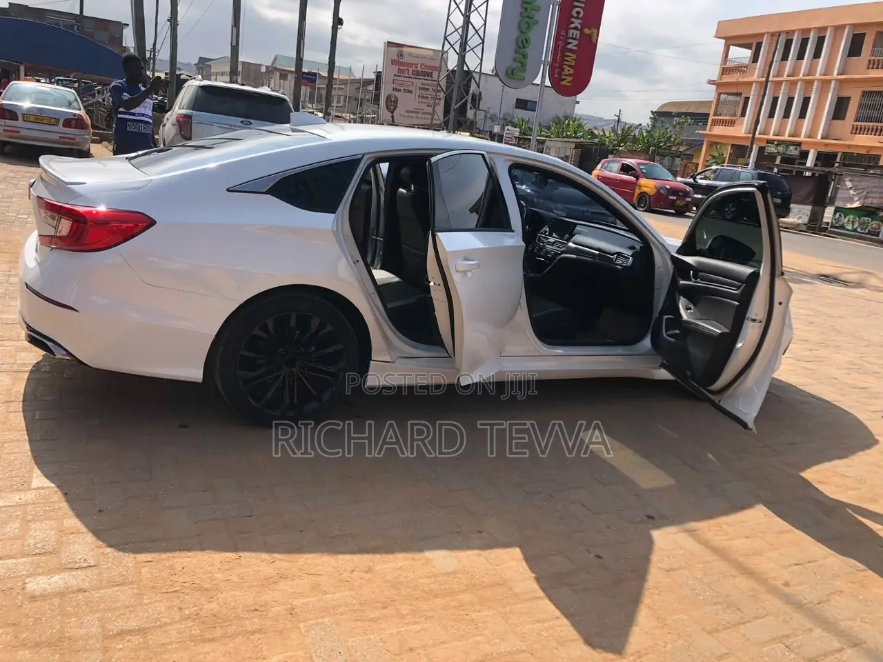 Honda Accord Sport (1.5L 4cyl Turbo CVT) 2019 White