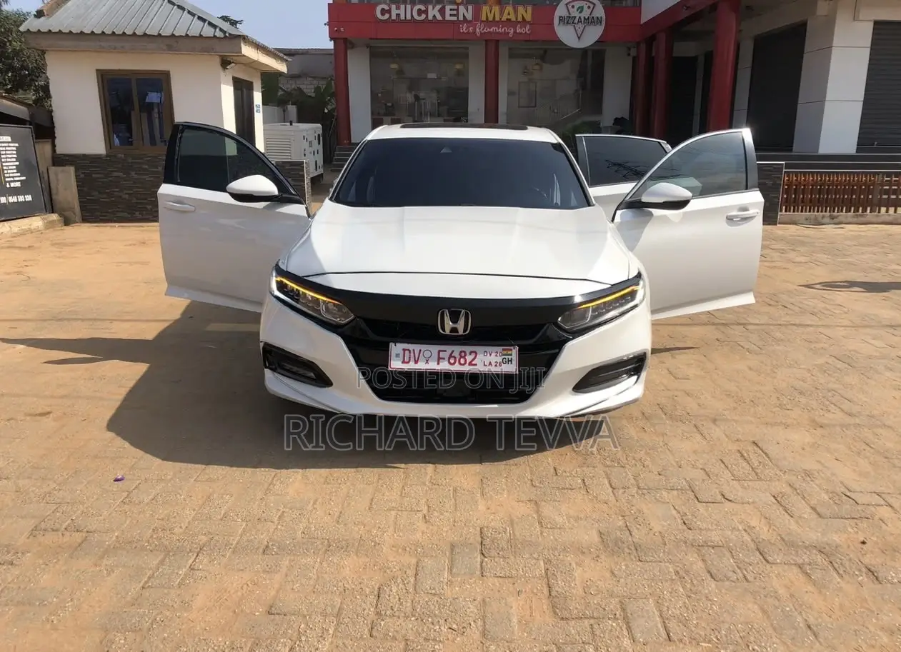 Honda Accord Sport (1.5L 4cyl Turbo CVT) 2019 White