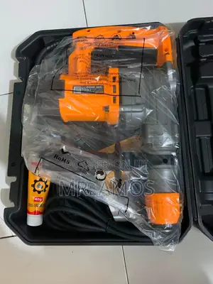1050 Watt Rotary Hammer Drill With 5pcs Bits Included - Rh1050