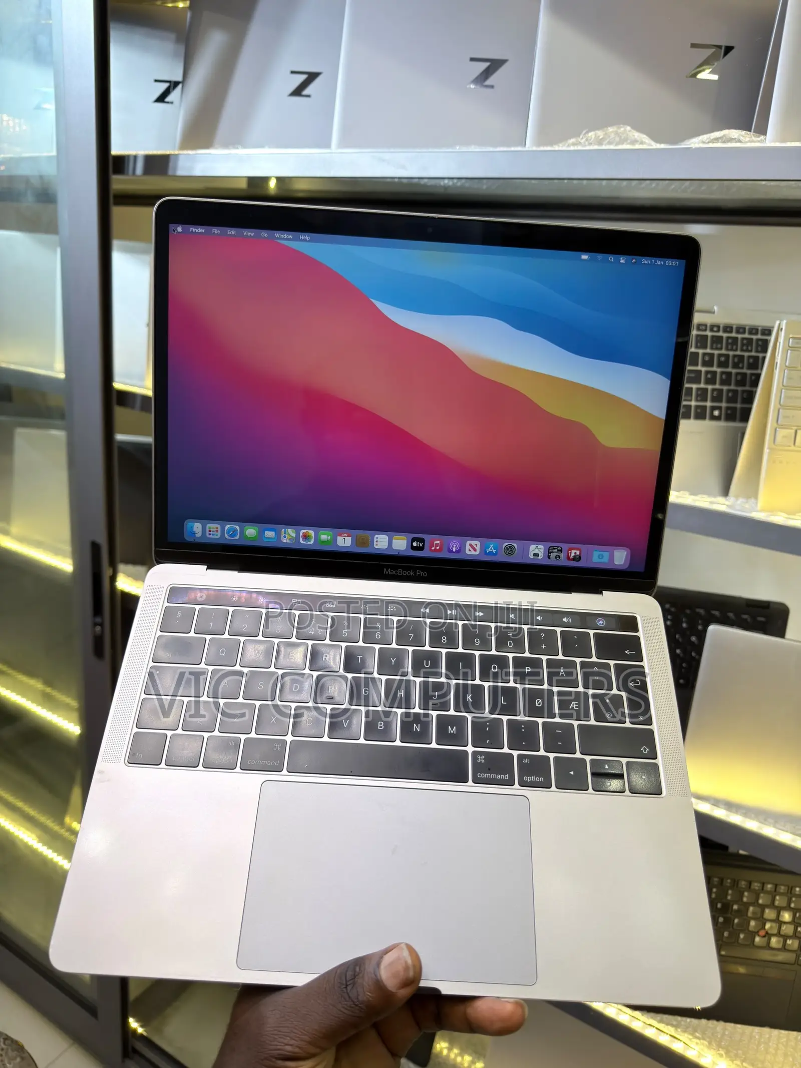 Laptop Apple MacBook Pro 2016 16GB Intel Core i7 SSD 512GB