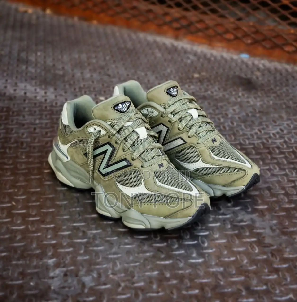 New Balance 9060