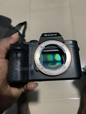 Sony Alpha A7 II (A7M2) – Full Frame Mirrorless Camera