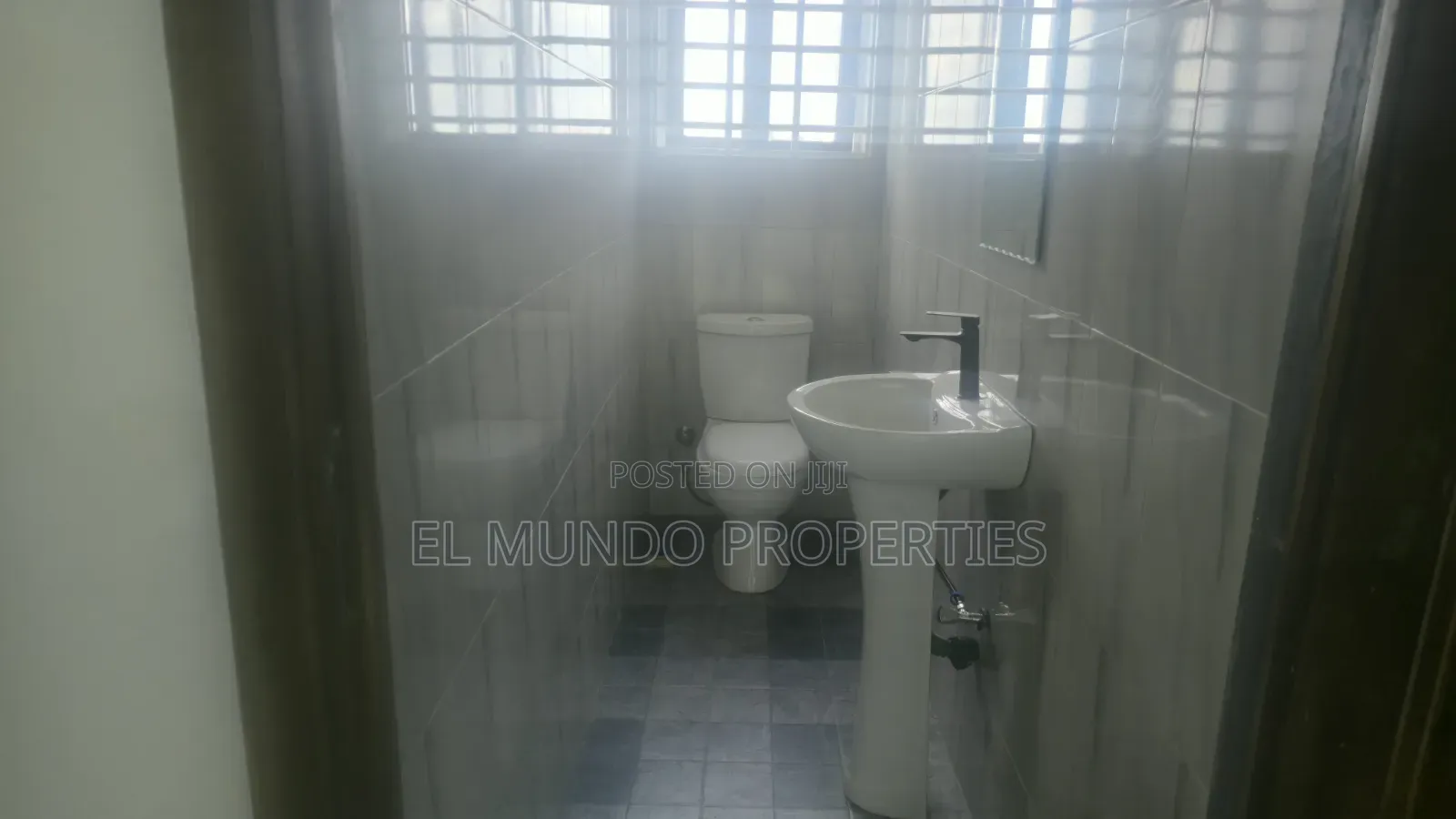 2bdrm Apartment in Ipt Atwima Techiman, Kumasi Metropolitan for rent