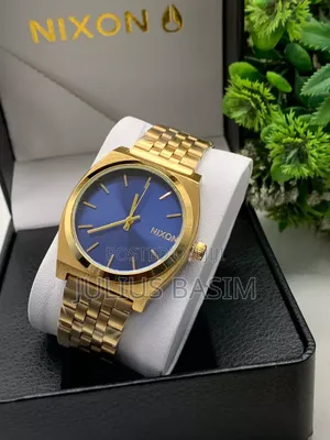 Nixon in Box