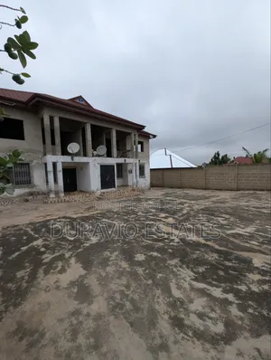 7bdrm Block of Flats in Tech, Domeabra, Kumasi Metropolitan for sale
