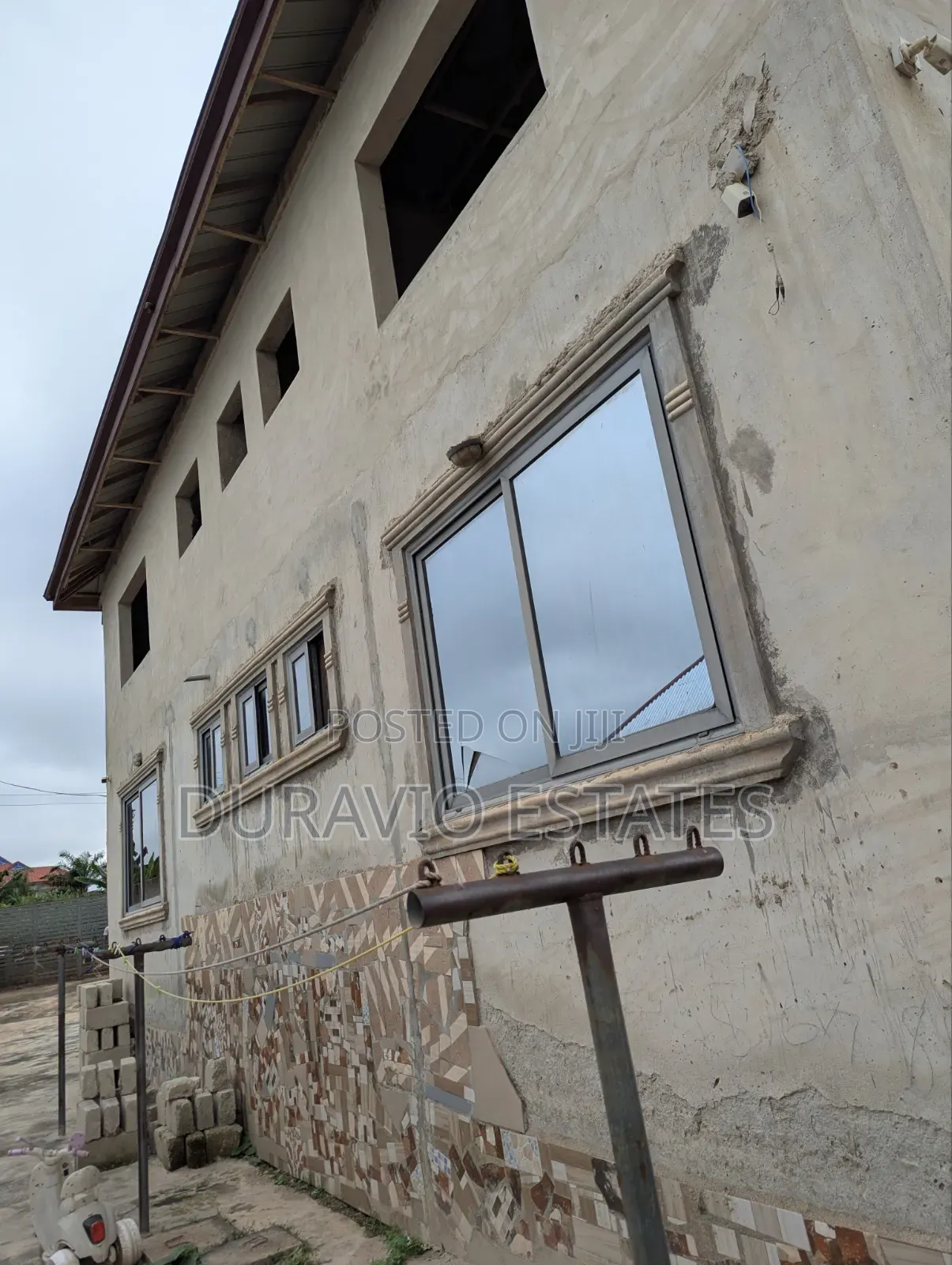 7bdrm Block of Flats in Tech, Domeabra, Kumasi Metropolitan for sale