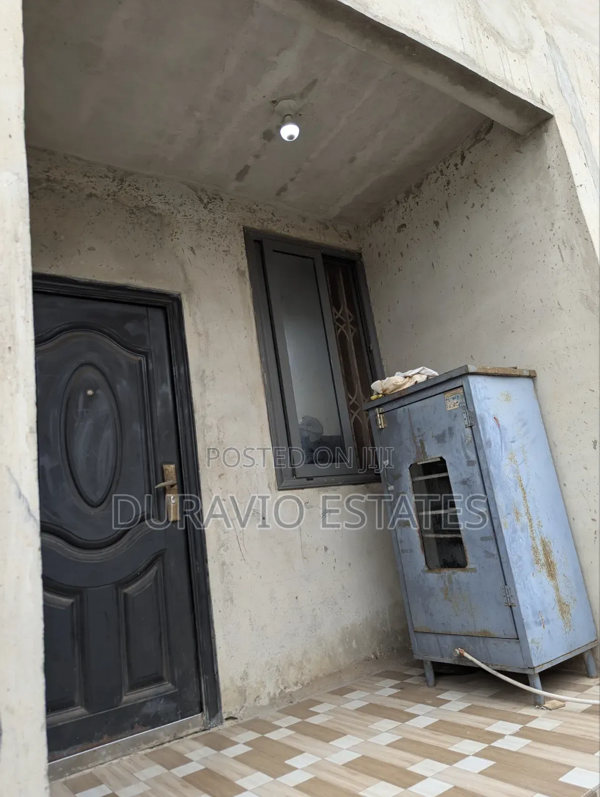 7bdrm Block of Flats in Tech, Domeabra, Kumasi Metropolitan for sale