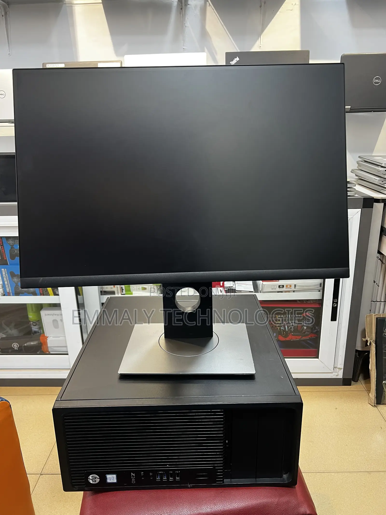 Desktop Computer HP Z240 8GB Intel Xeon HDD+SSD 256GB