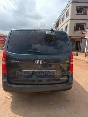 Hyundai Starex 2017 Blue