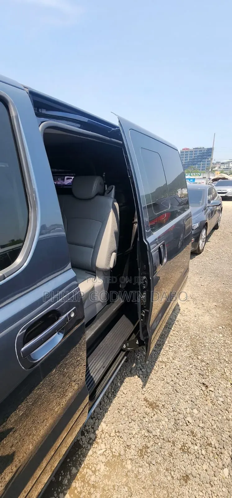 Hyundai Starex 2017 Blue