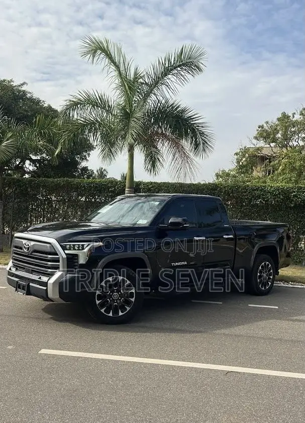 Toyota Tundra Limited CrewMax 6.5' Bed 2024 Black