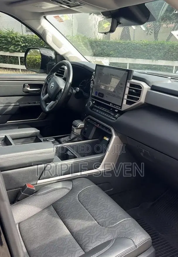 Toyota Tundra Limited CrewMax 6.5' Bed 2024 Black