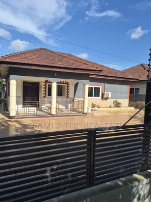 3bdrm House in Koans Estate, Amasaman for rent