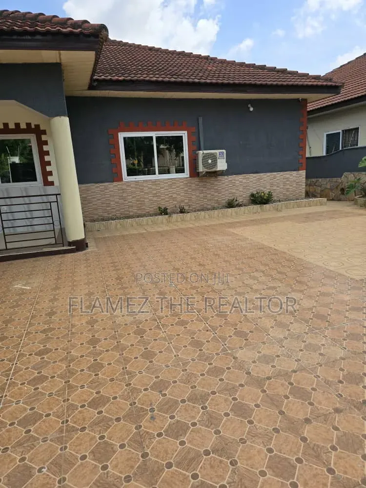 3bdrm House in Koans Estate, Amasaman for rent