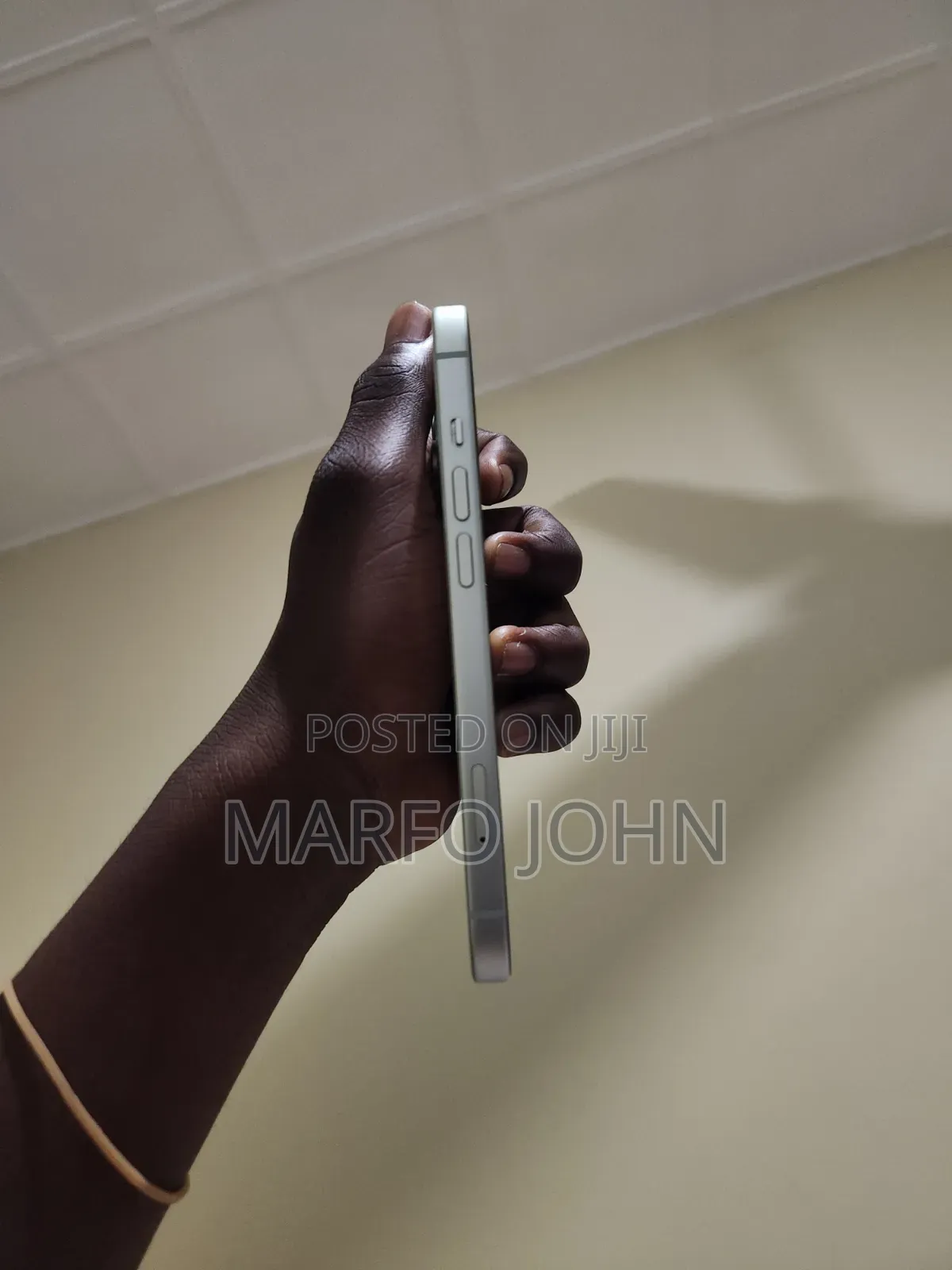 New Apple iPhone 15 128 GB Green