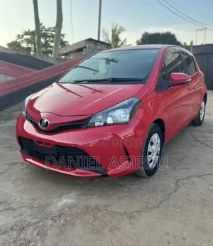Toyota Vitz 1.3 AWD 3dr 2015 Red