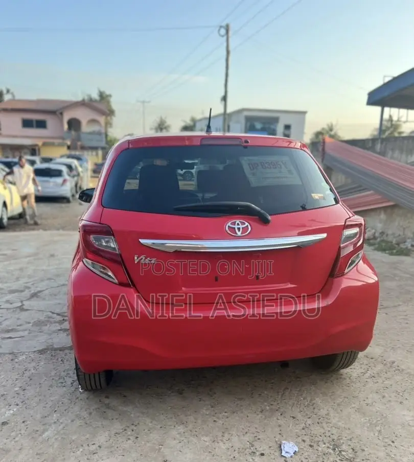 Toyota Vitz 1.3 AWD 3dr 2015 Red