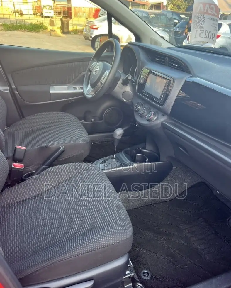 Toyota Vitz 1.3 AWD 3dr 2015 Red