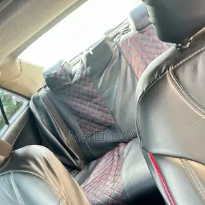 Toyota Camry SE 4dr Sedan (2.5L 4cyl 6A) 2012 White
