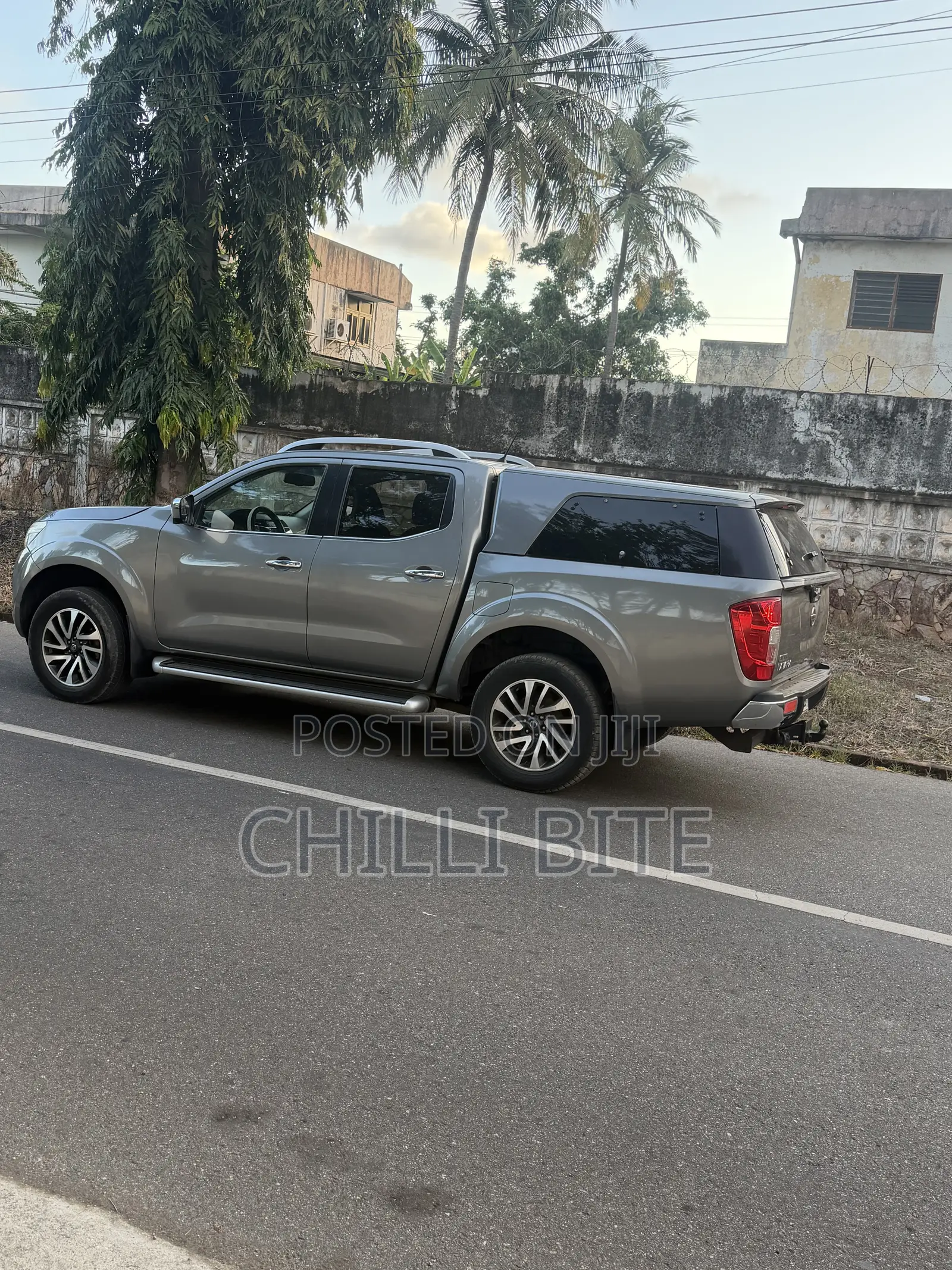 Nissan Navara 2015 Gray