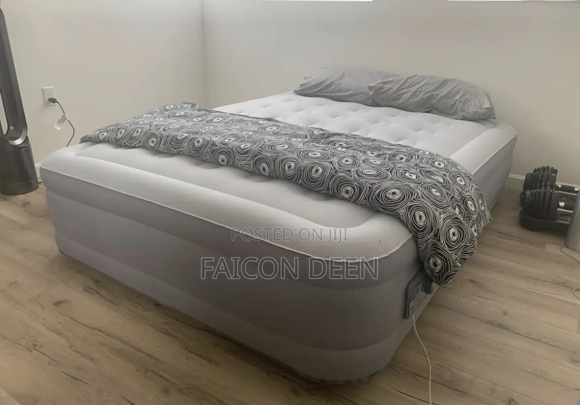 Experience Superior Rest; Double Automatic Inbuilt Pump Double Air Bed
