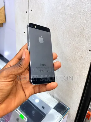 Apple iPhone 5s 32 GB Silver