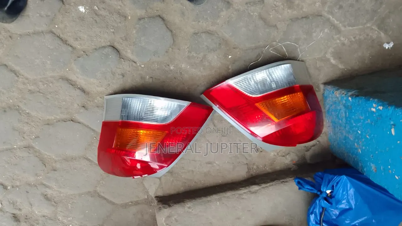 Toyota Vitz 2009-2010 Tail Light Pair Available.