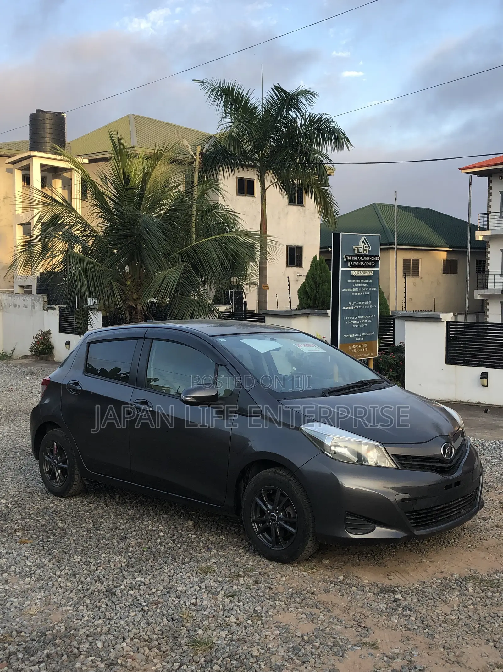 Toyota Vitz 2011 Teal