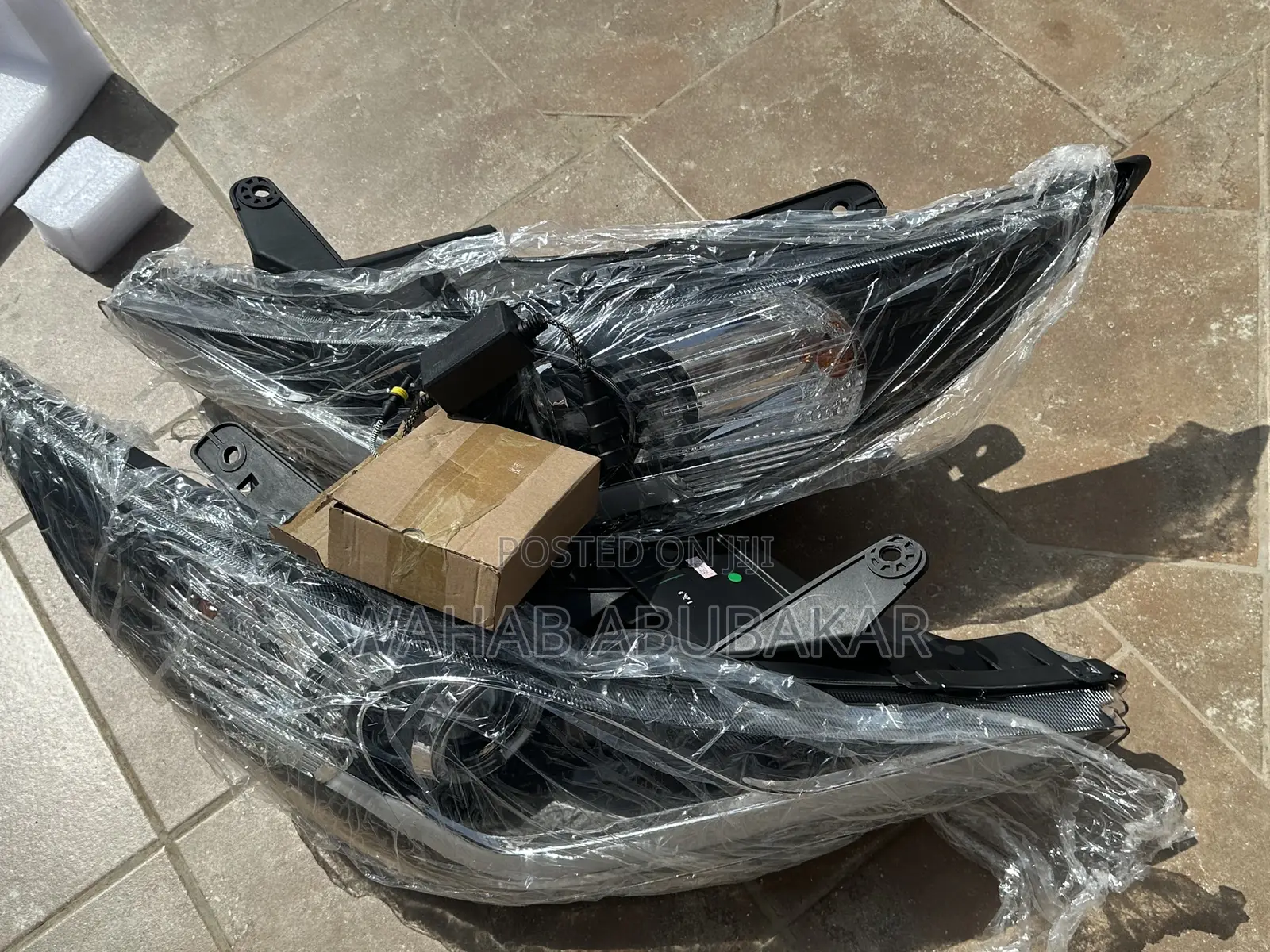 Hyundai Sonata 2012 Headlights Pair Spec