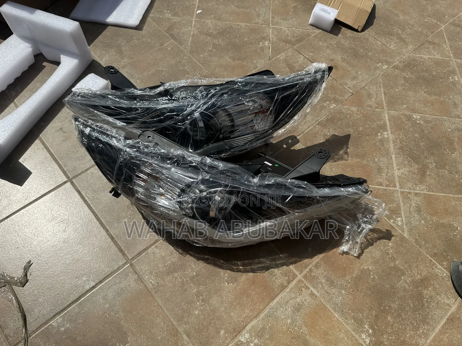 Hyundai Sonata 2012 Headlights Pair Spec