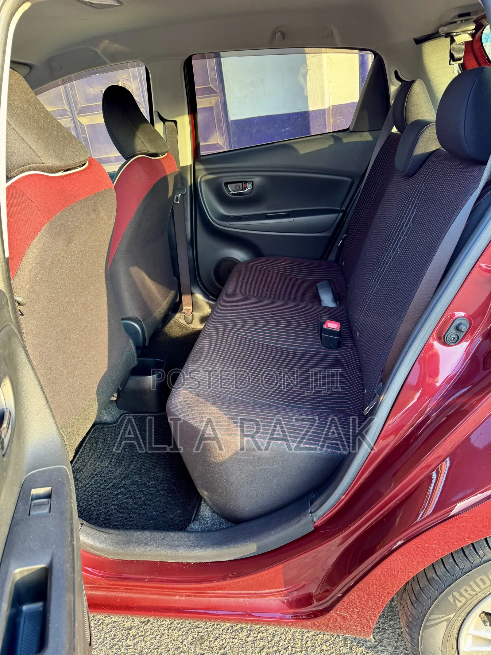 Toyota Vitz 1.3 FWD 5dr 2017 Red