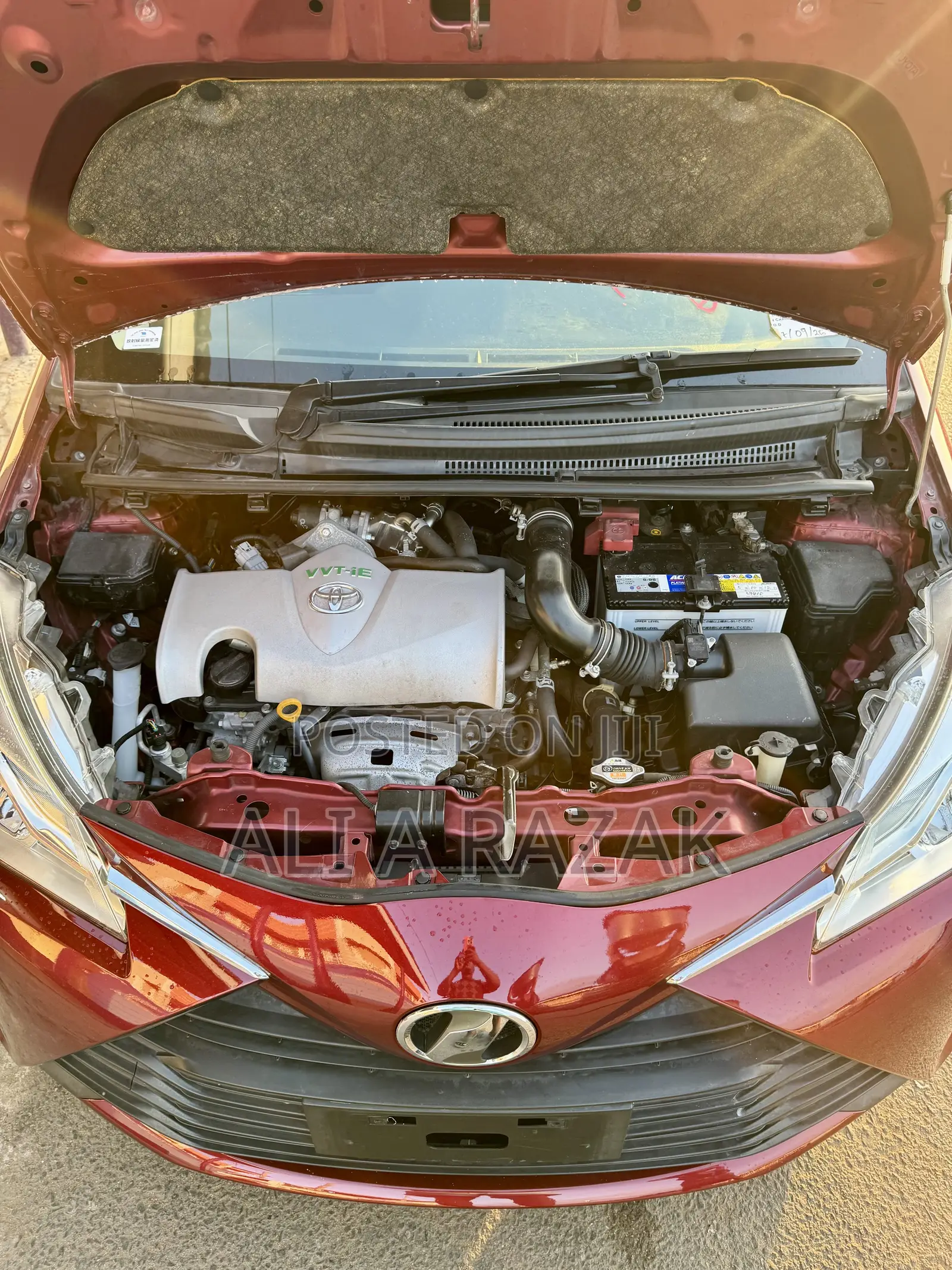 Toyota Vitz 1.3 FWD 5dr 2017 Red