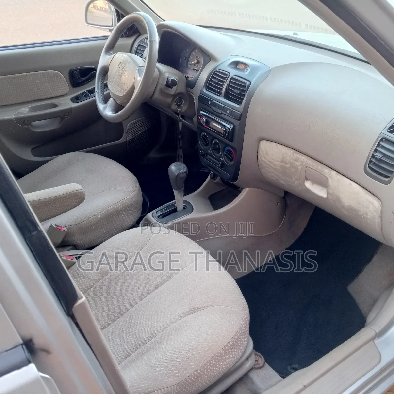 Hyundai Verna 2004 Silver