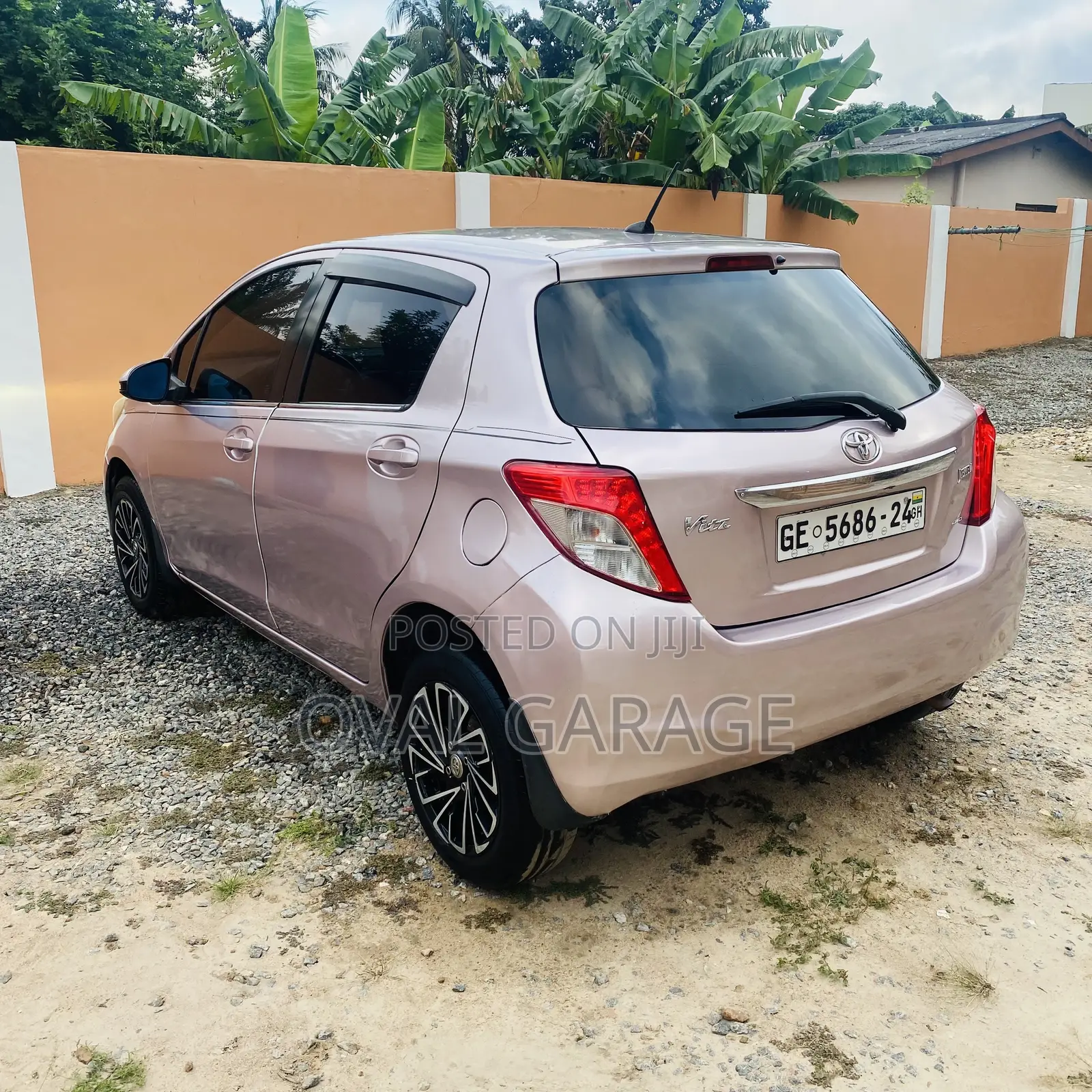 Toyota Vitz 1.3 AWD 3dr 2012 Silver
