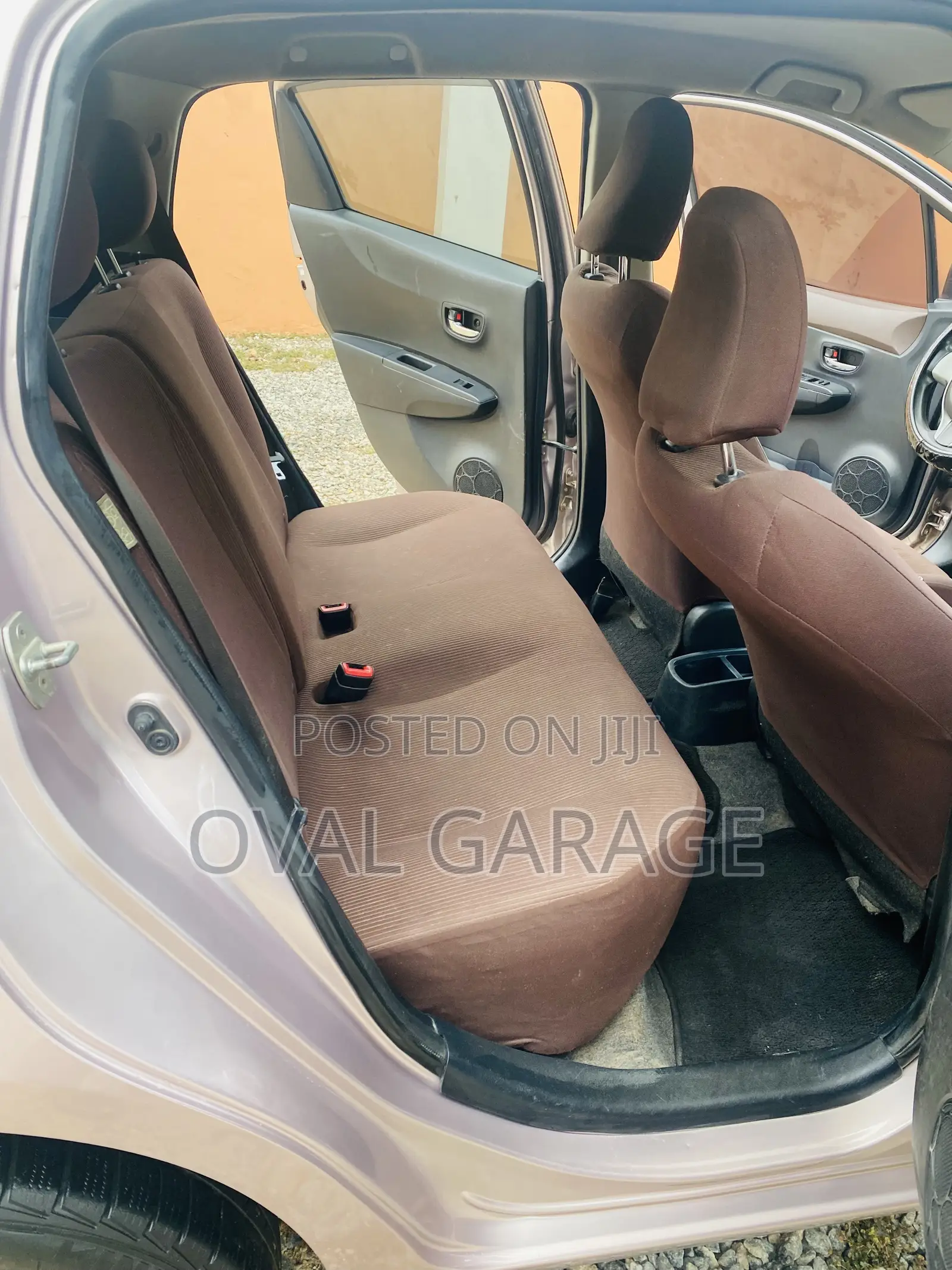 Toyota Vitz 1.3 AWD 3dr 2012 Silver
