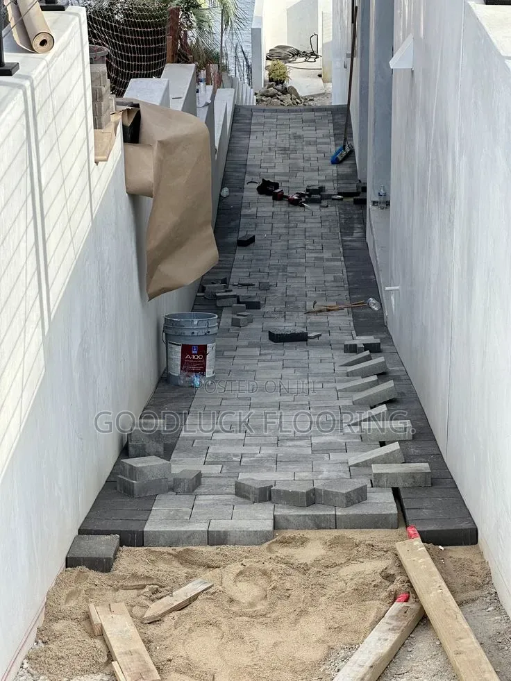 Pavement Floor