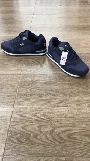 Fila Sneakers