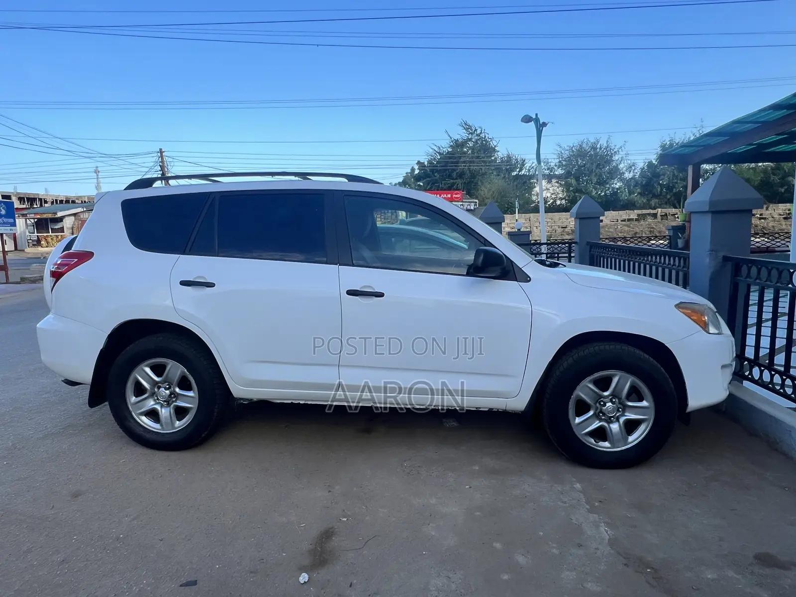 Toyota RAV4 2.5 Limited 2010 White