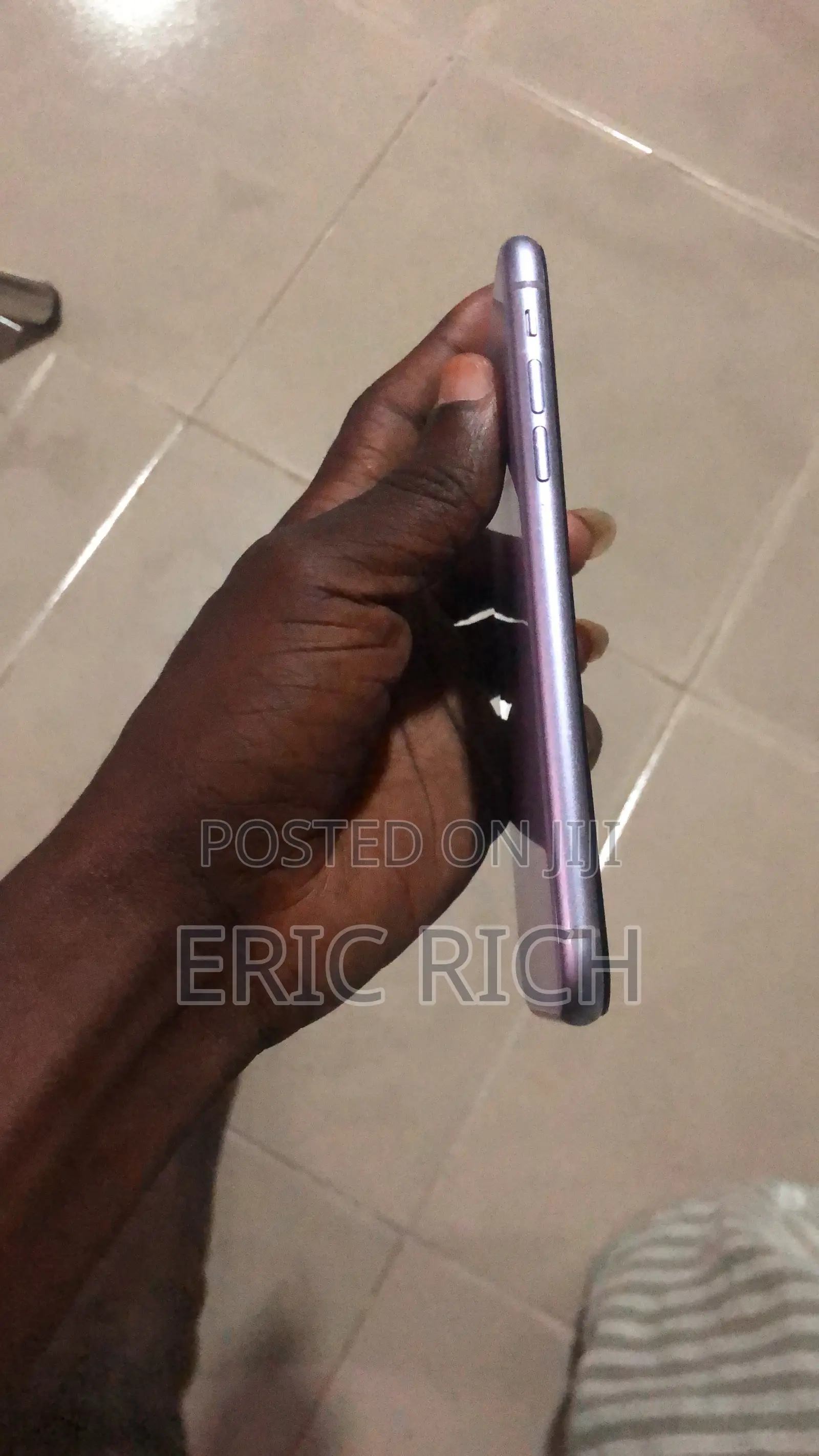 Apple iPhone 11 64 GB Purple