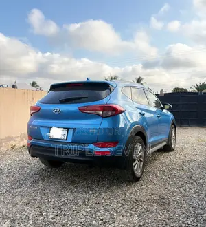 Hyundai Tucson SE AWD 2018 Blue