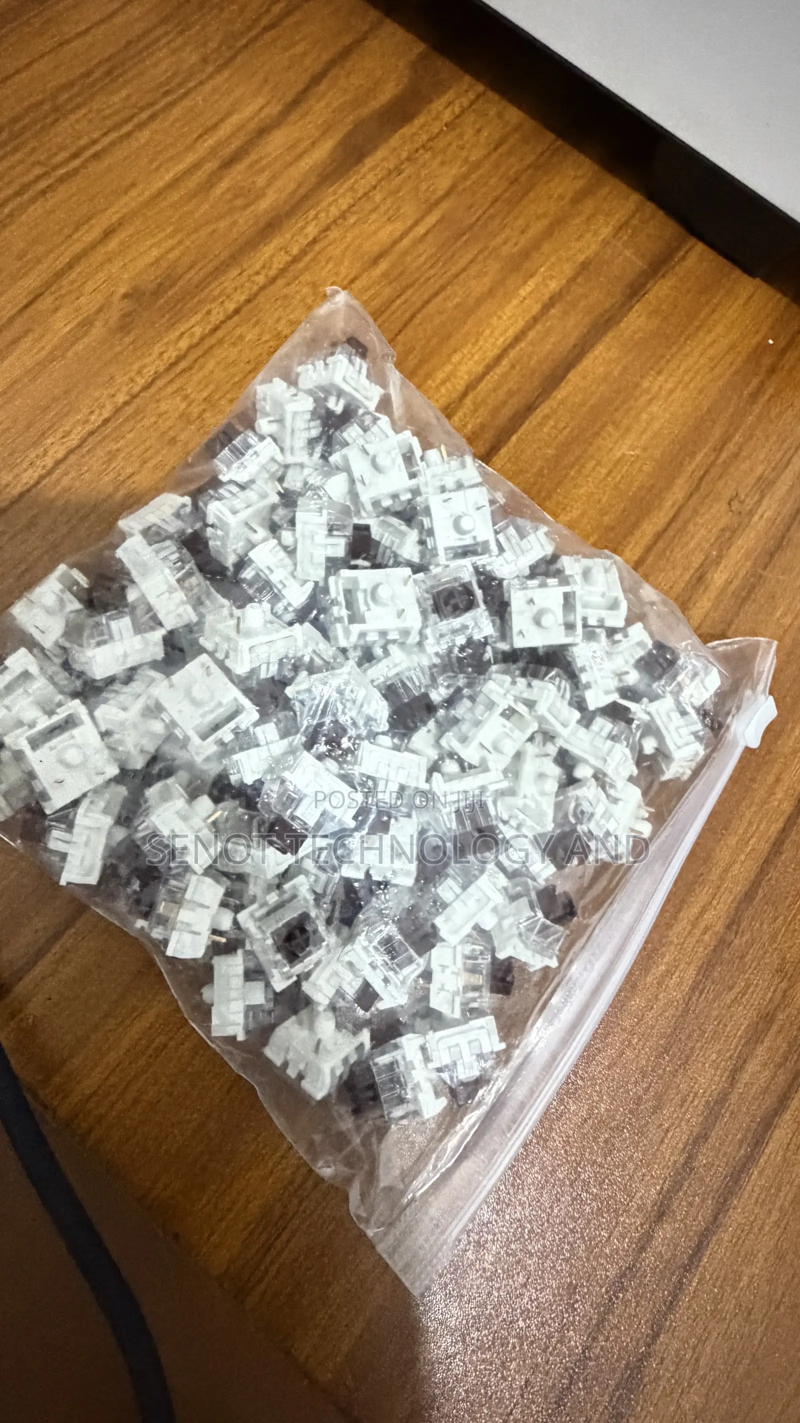 Mechanical Keyboard Switches (100pcs)
