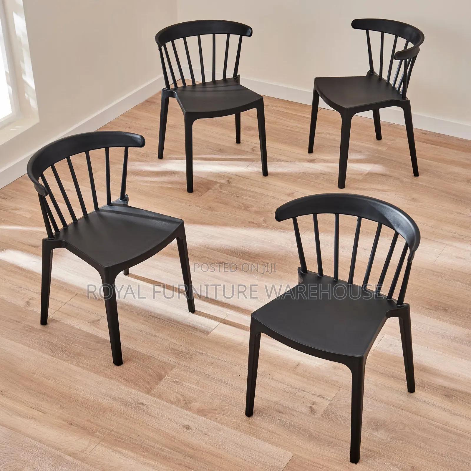 Modern Molded Plastic Plastic Chair ()