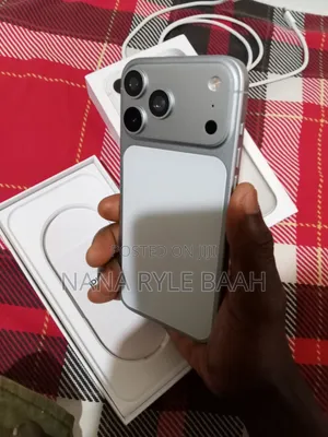 New Apple iPhone 17 Pro Max 1 TB Silver
