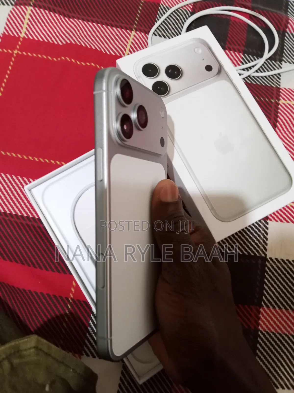 New Apple iPhone 17 Pro Max 1 TB Silver