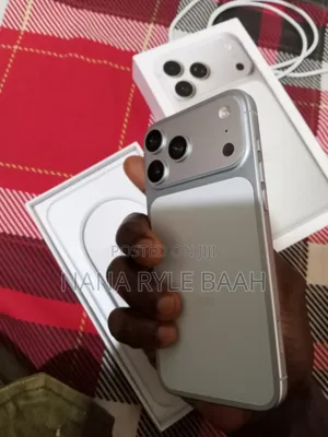 New Apple iPhone 17 Pro Max 1 TB Silver