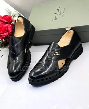 Men's Black Leather Slip-on Half-Shoes/Sandals Featuring a Cross-Strap