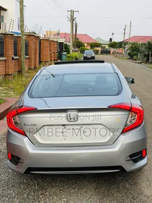 Honda Civic EX Sedan 2018 Silver